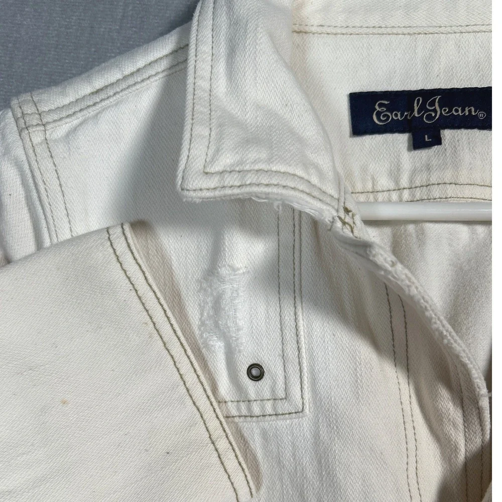 Earl Jean White Denim Jacket Women Large Button Pockets Studded Cuffs Trucker